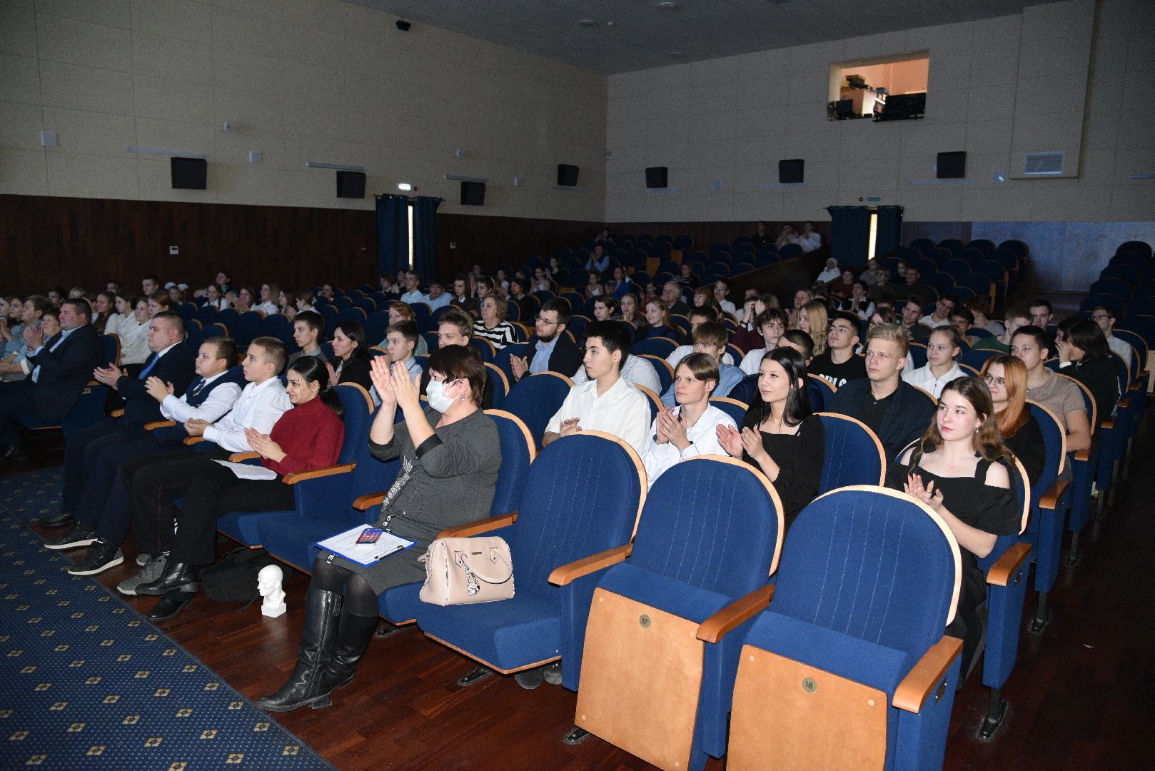 лотошино, лотошинский цдк, ученик года, образование, конкурс,