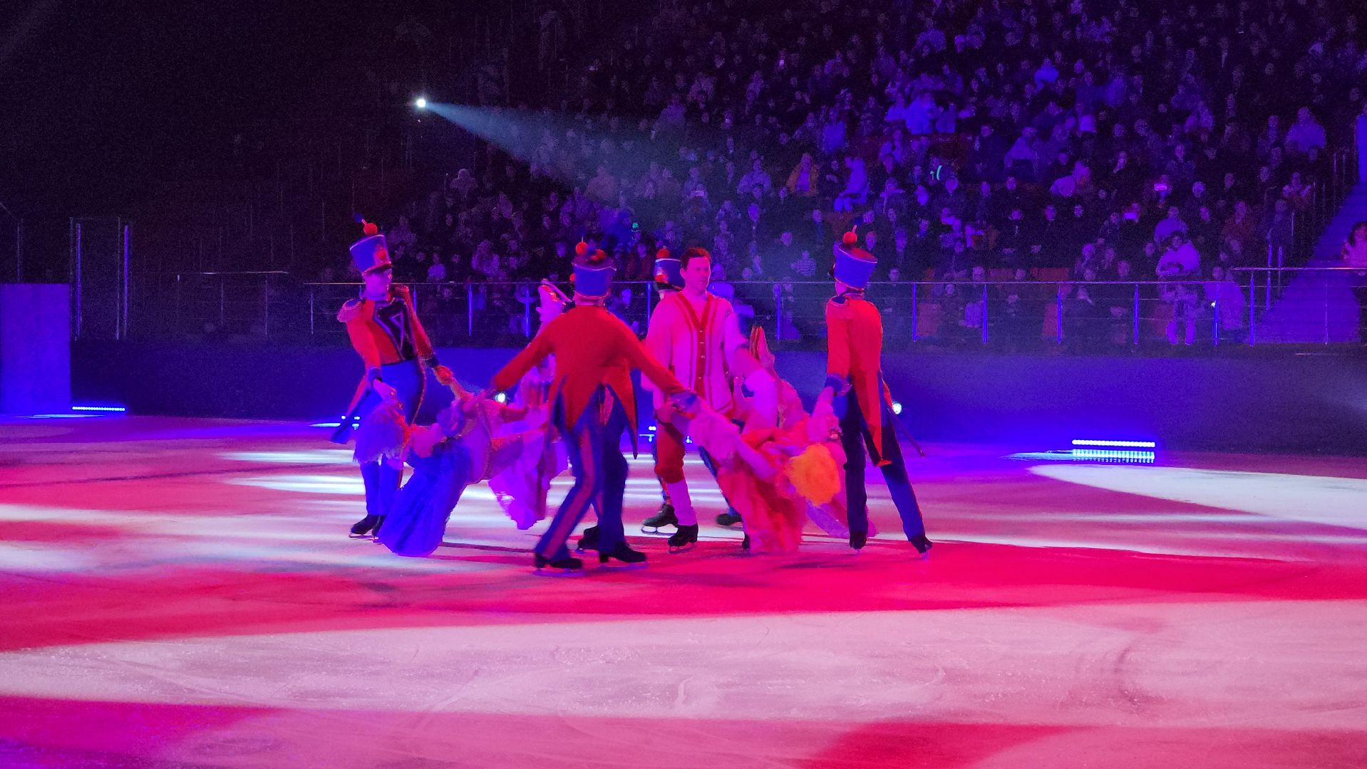 лед, фигурное катание, ледовое шоу, ледовое шоу авербуха, ледовое шоу ильи авербуха, щелкунчик, щелкунчик и мышиный король, арена балашиха, вертикалки,