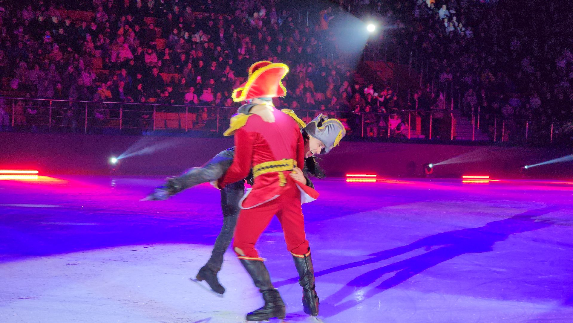 лед, фигурное катание, ледовое шоу, ледовое шоу авербуха, ледовое шоу ильи авербуха, щелкунчик, щелкунчик и мышиный король, арена балашиха, вертикалки,