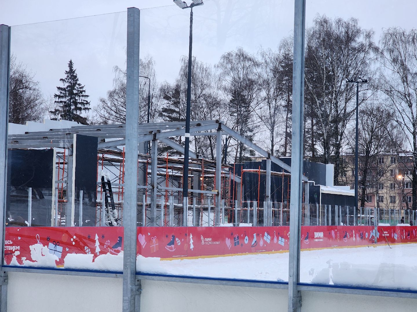 Коломна, каток, каток с искусственным льдом, зима в подмосковье,