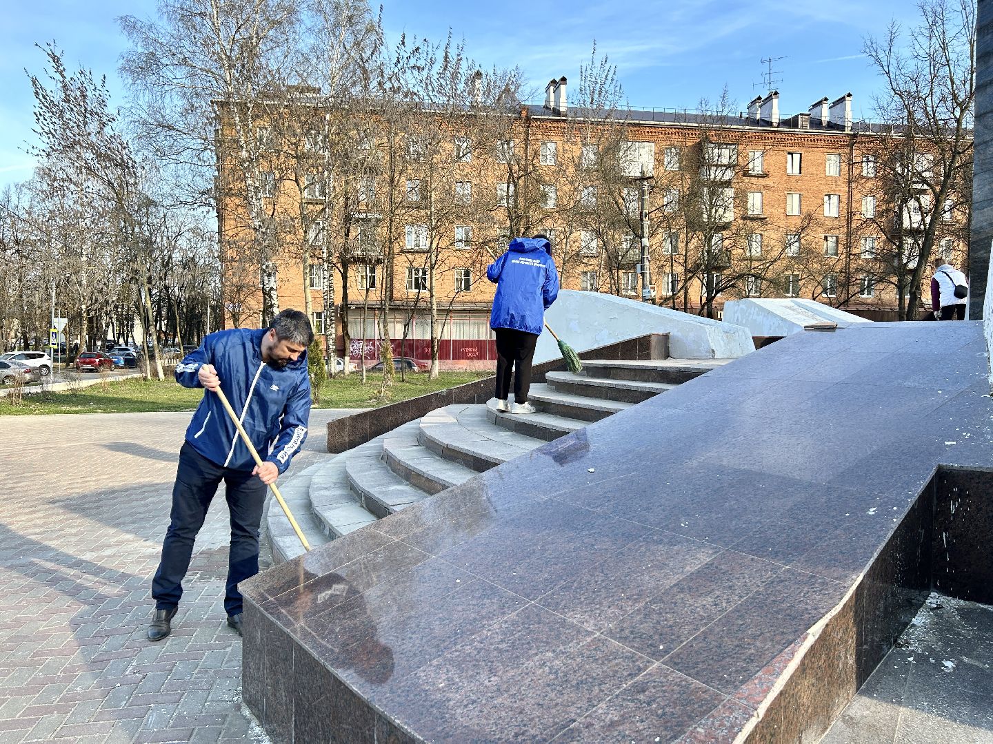 Уборка, волонтеры