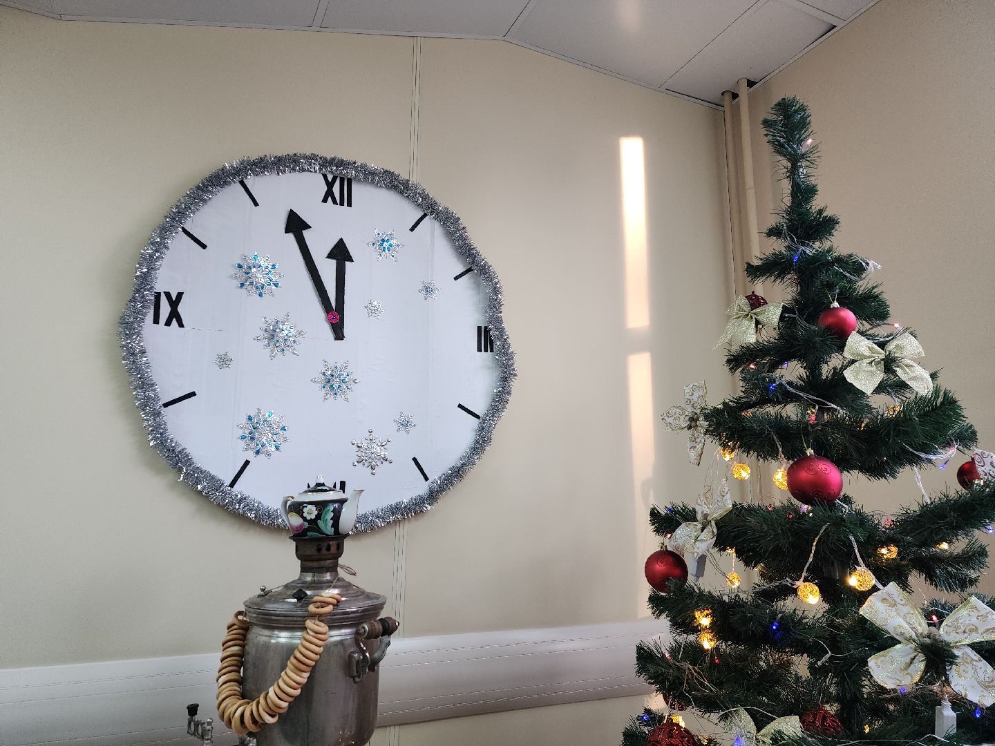 Дубна, Дубненская больница, новогодние украшения, Новогоднее настроение, урологическое отделение, вертикалка,