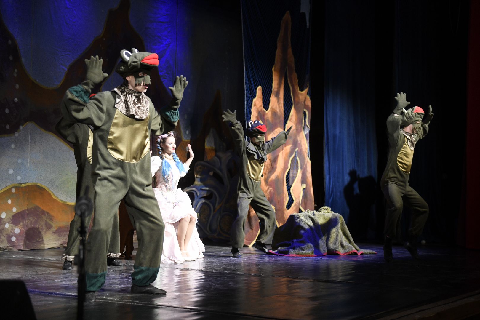 лыткарино, общество, новый год, новогодняя елка, вертикалки,