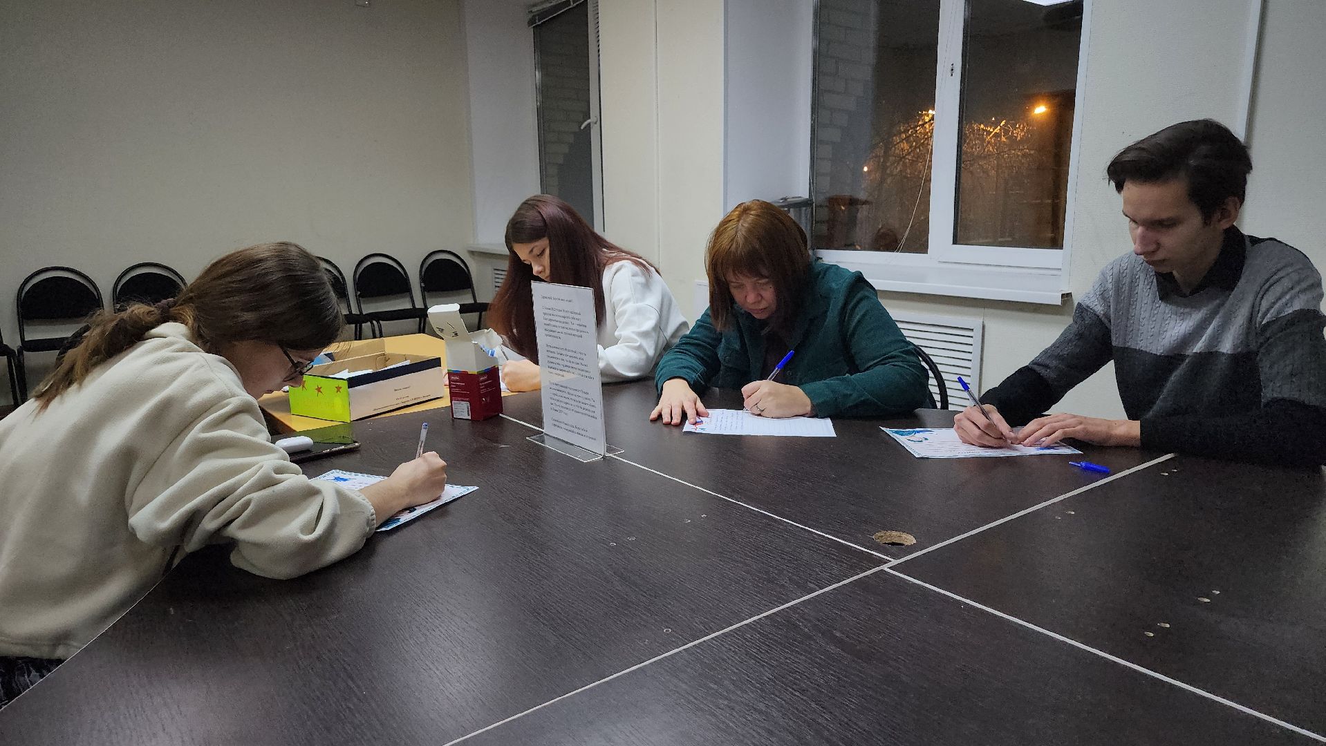 Новый год в каждый дом, волонтерский клуб, молодежный центр Юность, Ногинск, Богородский городской округ, вертикалка