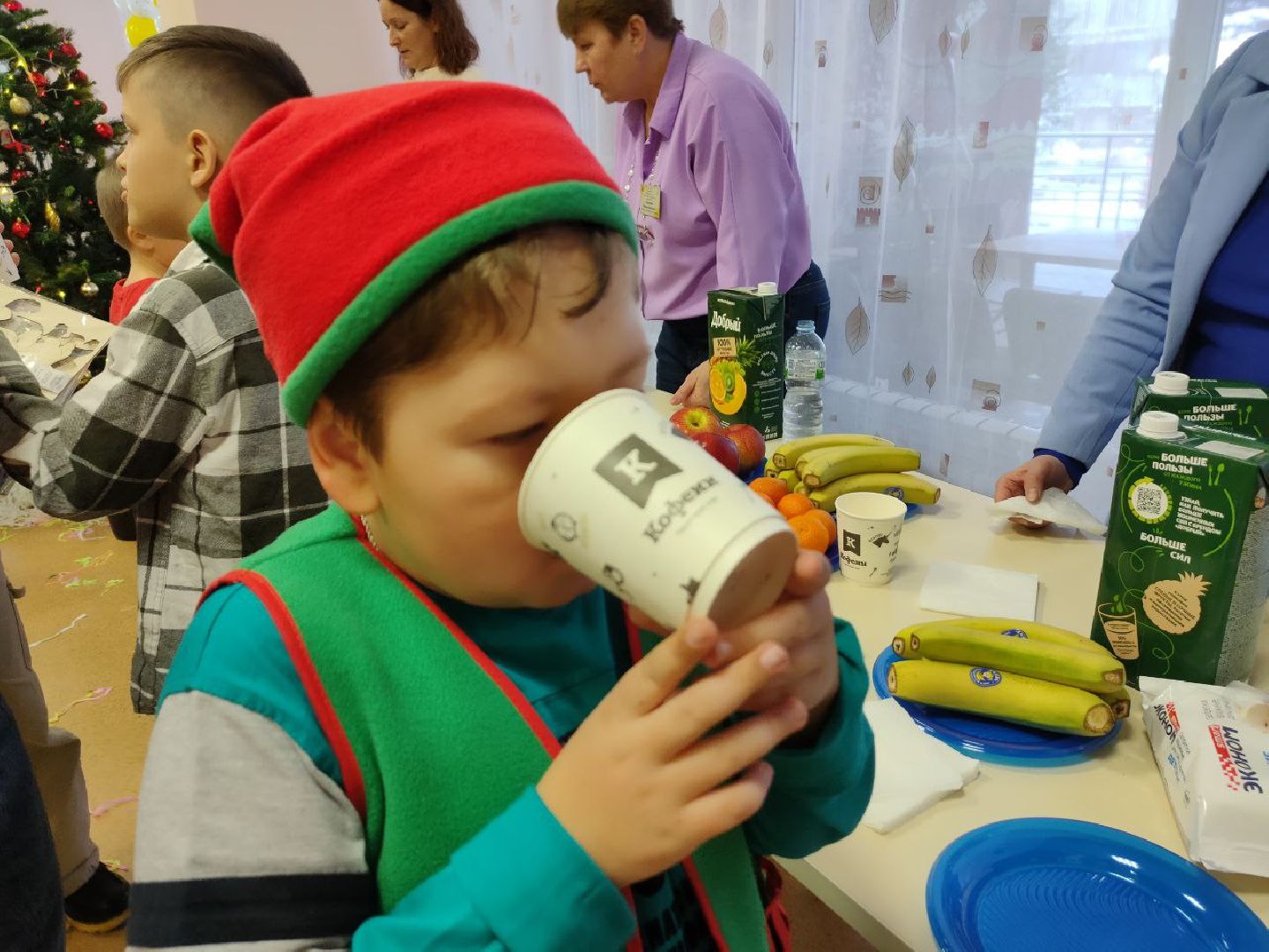 ивантеевка, детский праздник, новый год, аниматоры, праздничная программа для детей, угощения, подарки, центр социального обслуживания,вертикалки,