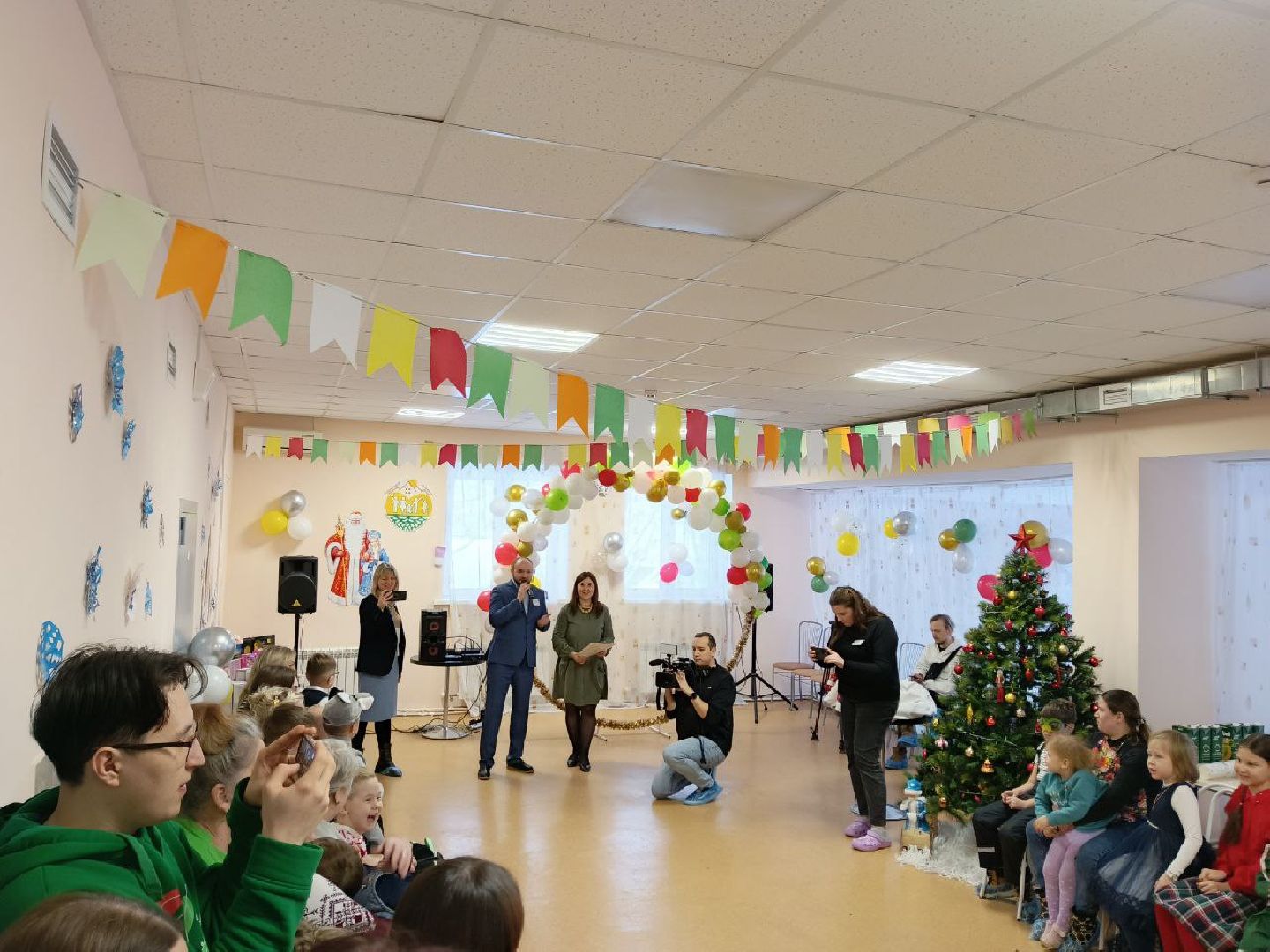 ивантеевка, детский праздник, новый год, аниматоры, праздничная программа для детей, угощения, подарки, центр социального обслуживания,вертикалки,