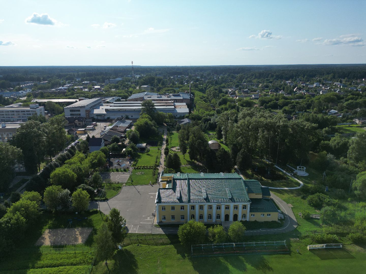 видео с коптера, талдом, городской парк,