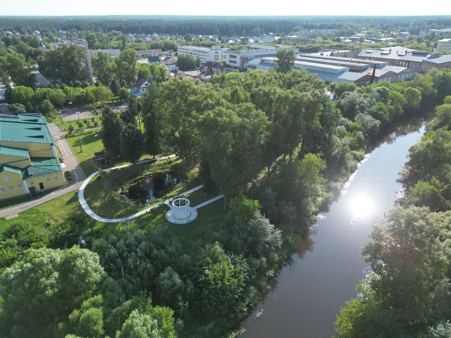 видео с коптера, талдом, городской парк,