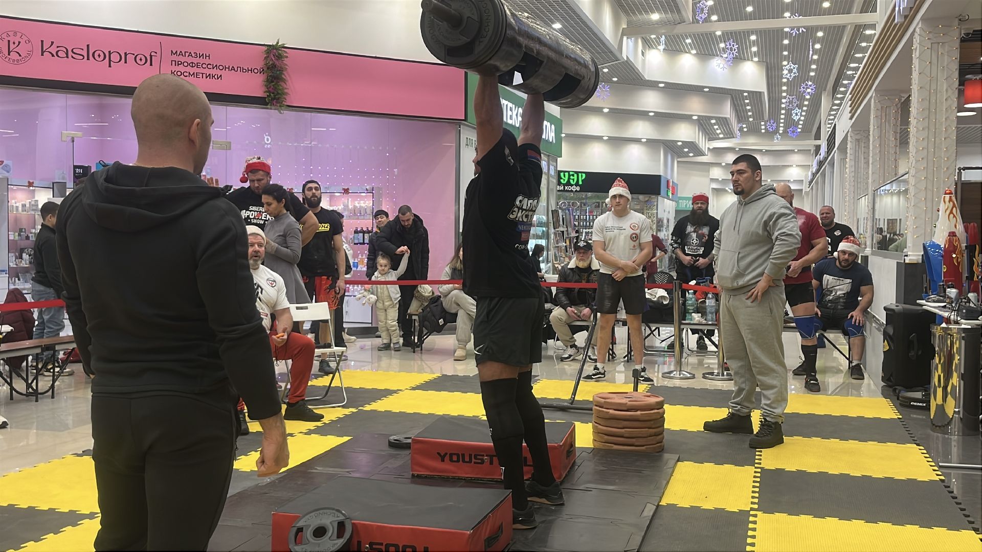 спорт, пауэрлифтинг, тяжести, силовой экстрим, турнир, новый год,