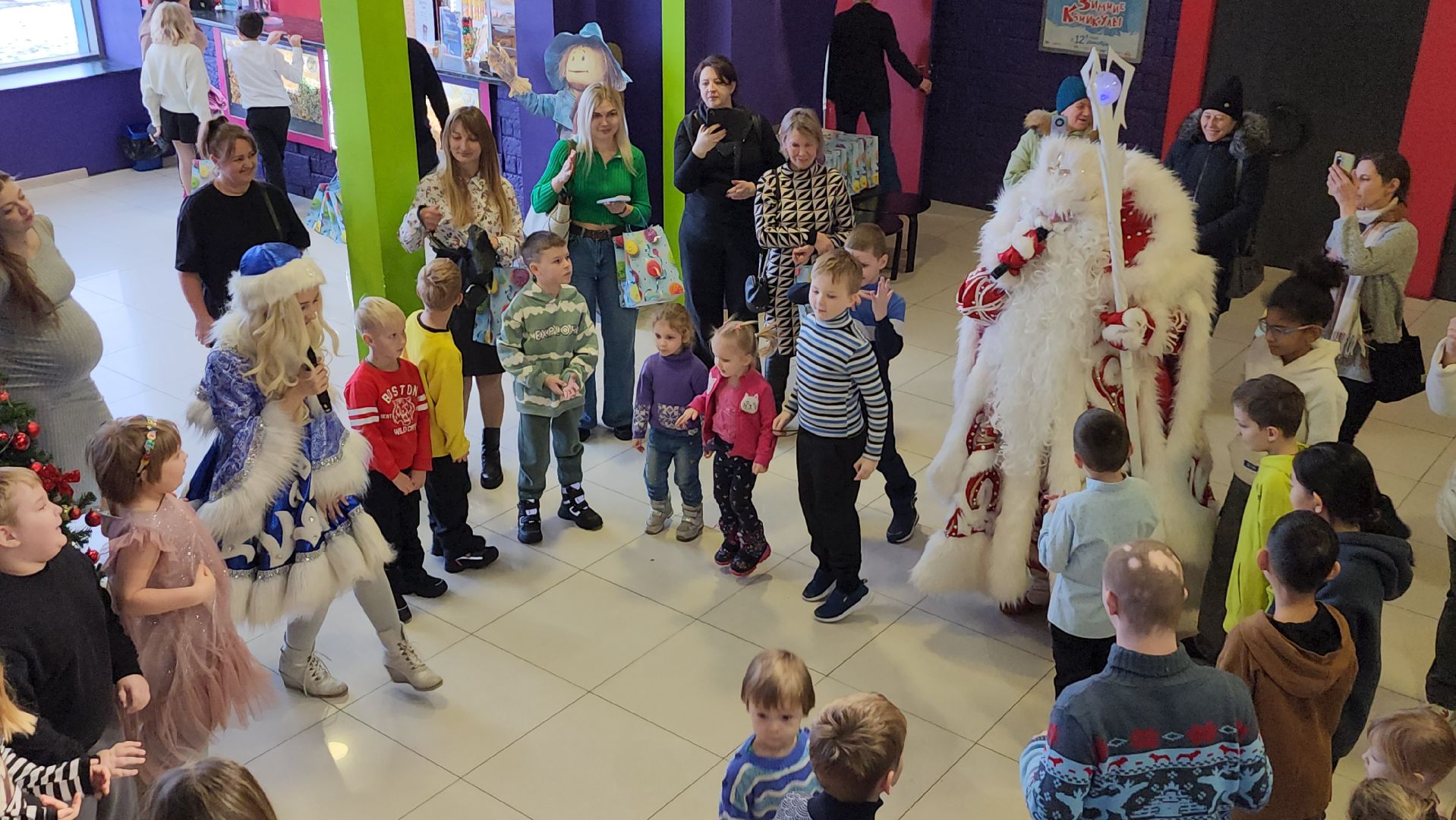 серпухов, дети с овз, новогодняя елка, кинотеатр, ано прозрение, кинолюкс,