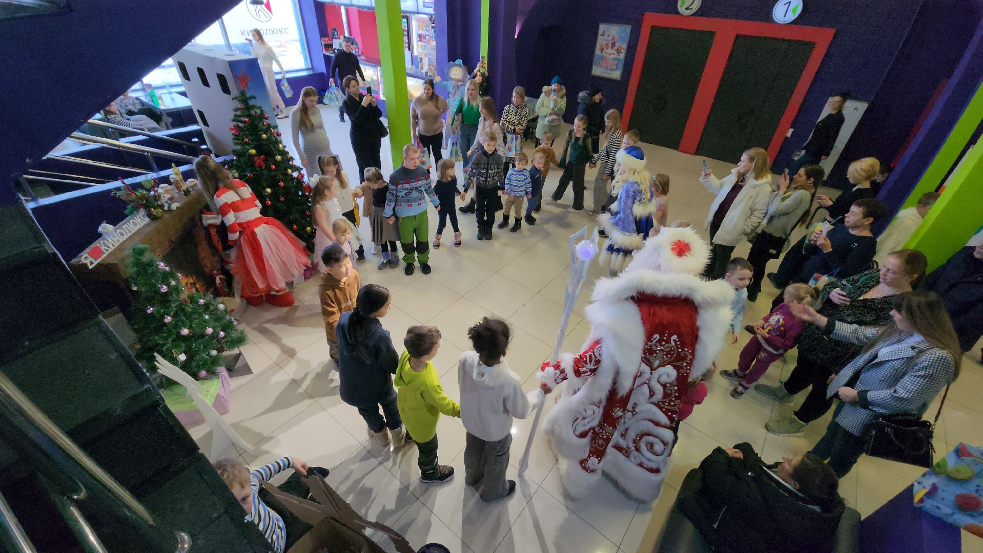 серпухов, дети с овз, новогодняя елка, кинотеатр, ано прозрение, кинолюкс,