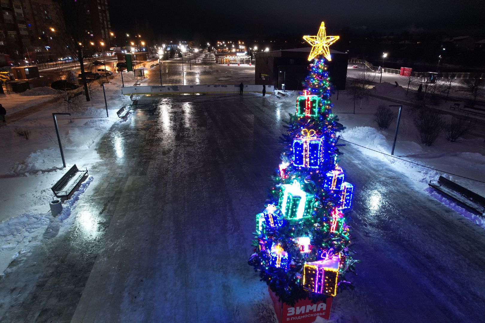 видео с коптера, каток, ёлка,