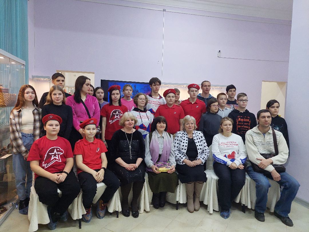 Воскресенск, общество