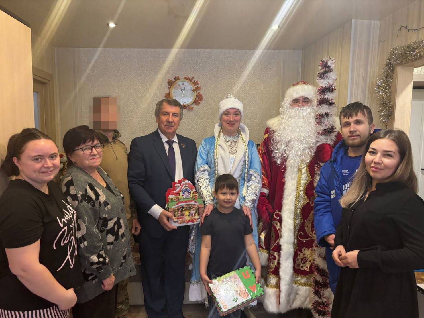 Коломна, молодая гвардия, помощь семьям участников сво, вертикалки,