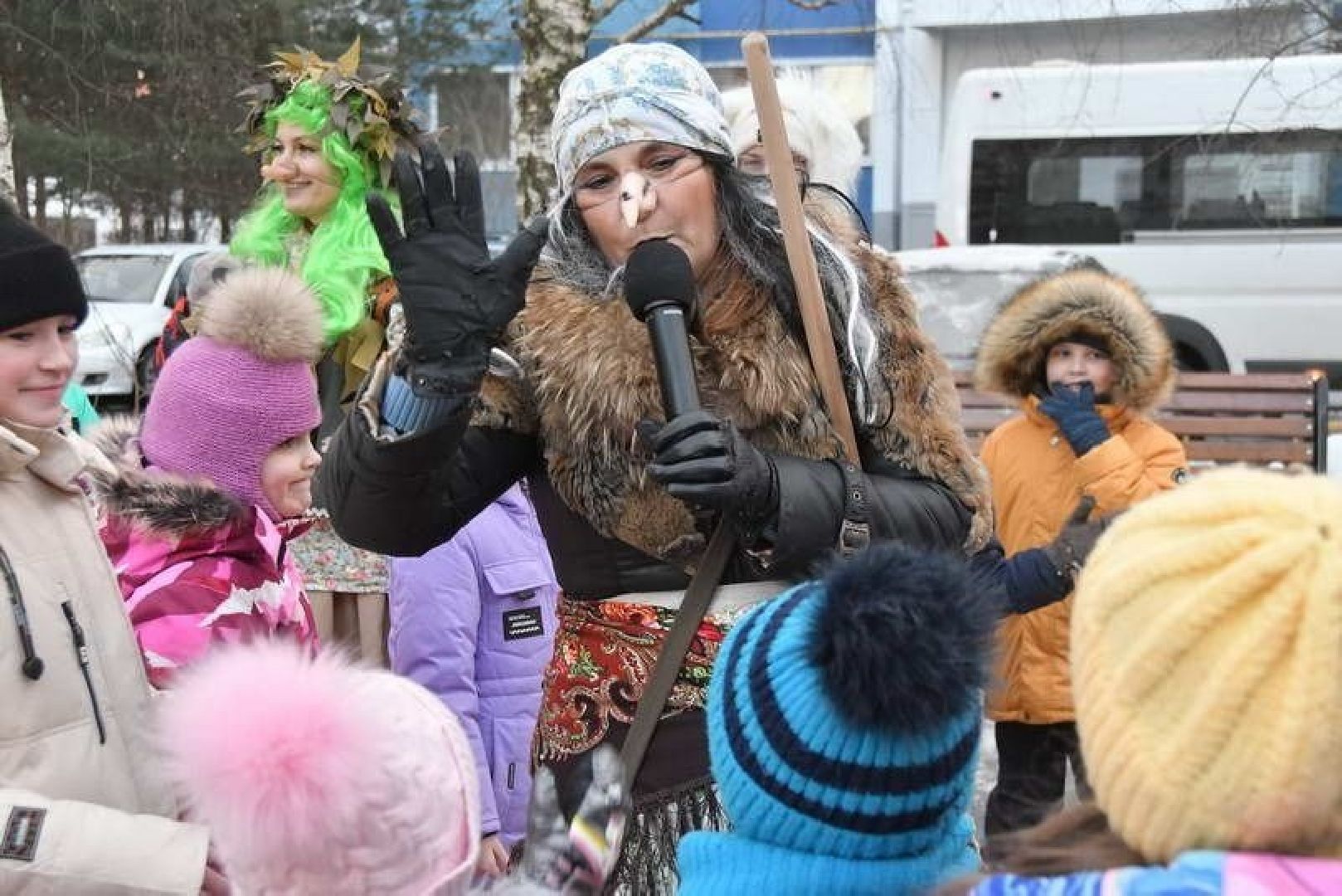новый год, праздник во Власихе, елки во дворах, праздник для детей, новый 2025 год,