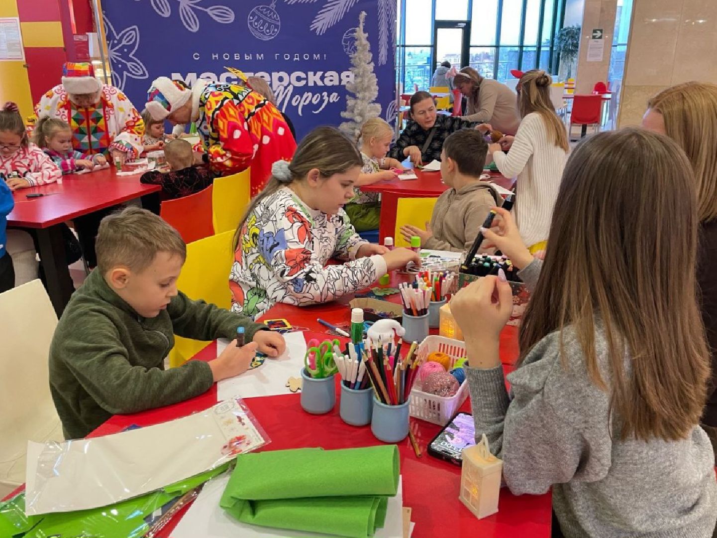 Коломна, мастерская деда мороза, новогодние мастер-классы, молодая гвардия, вертикалки,
