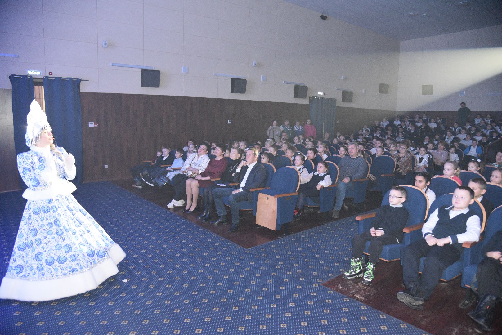 лотошино, лотошинский цдк, елка главы, новый год, дети, вертикалки,