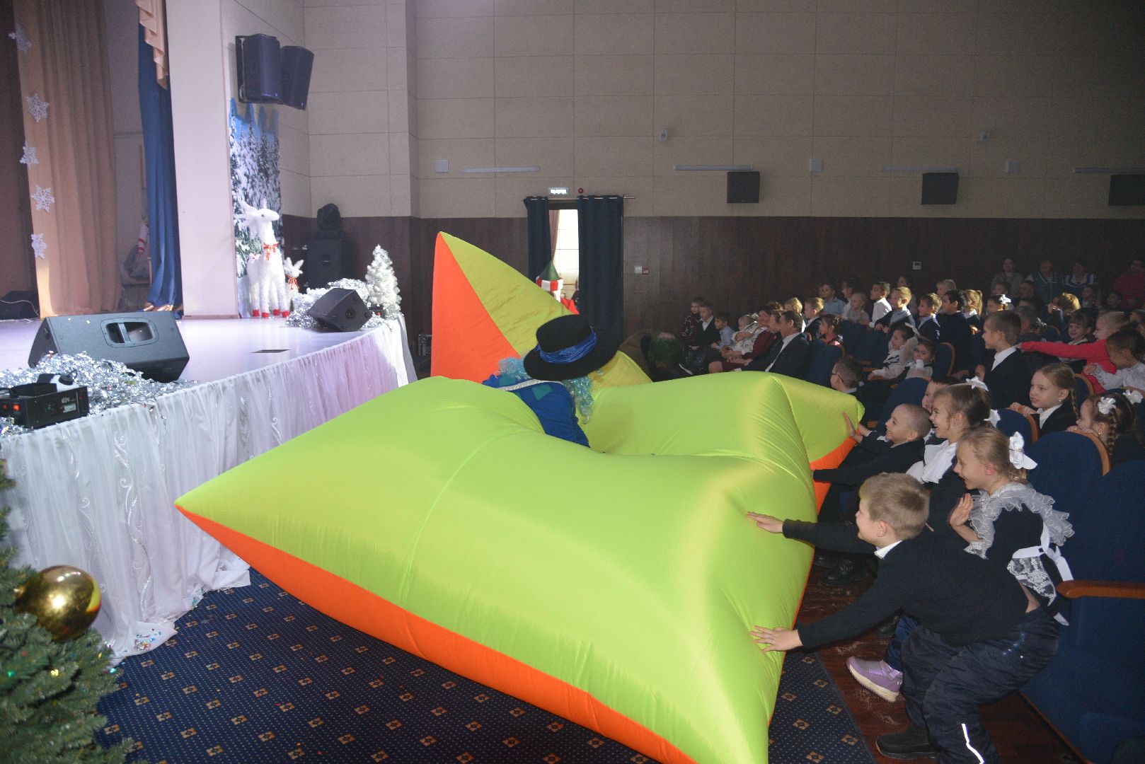 лотошино, лотошинский цдк, елка главы, новый год, дети, вертикалки,