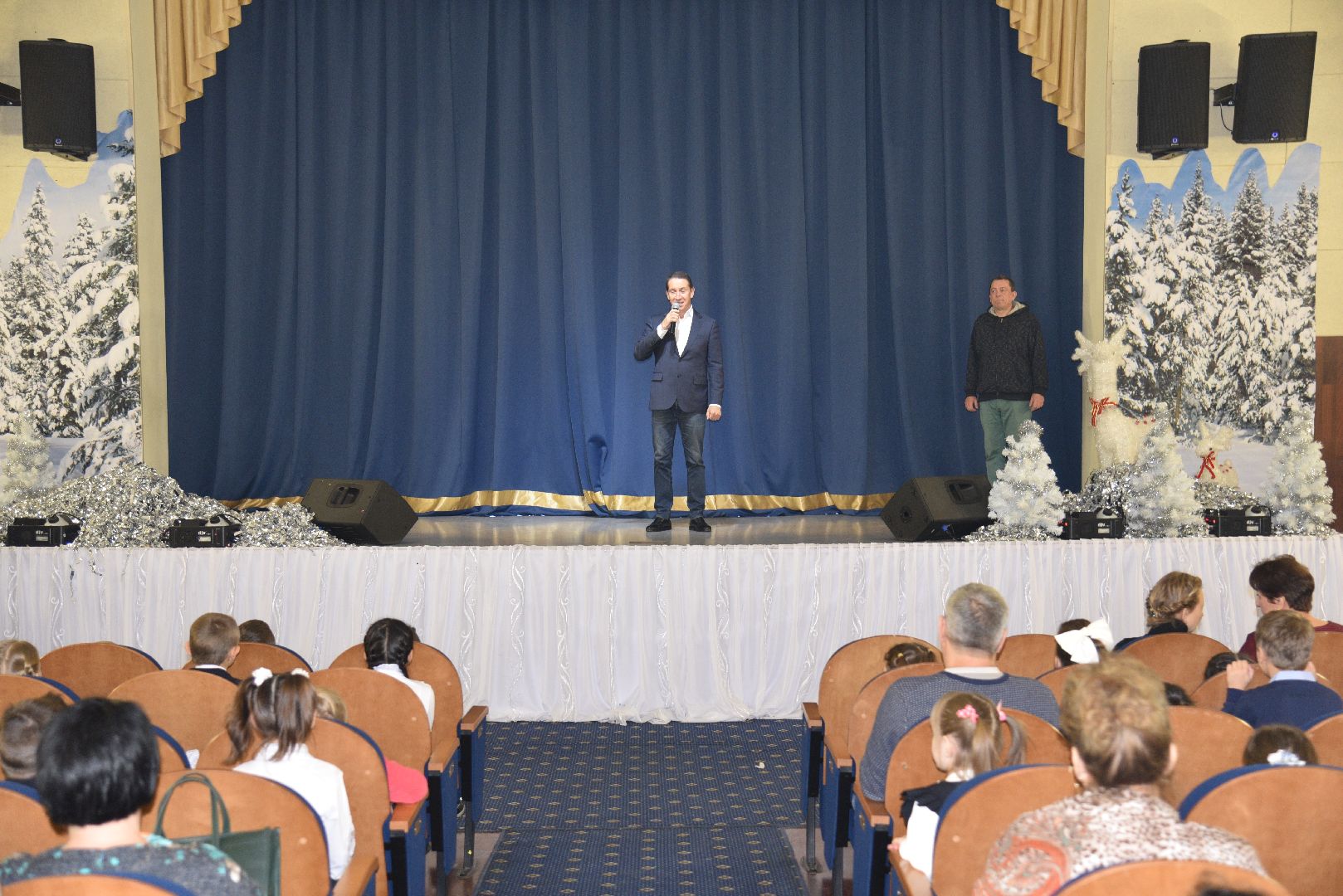 лотошино, лотошинский цдк, елка главы, новый год, дети, вертикалки,