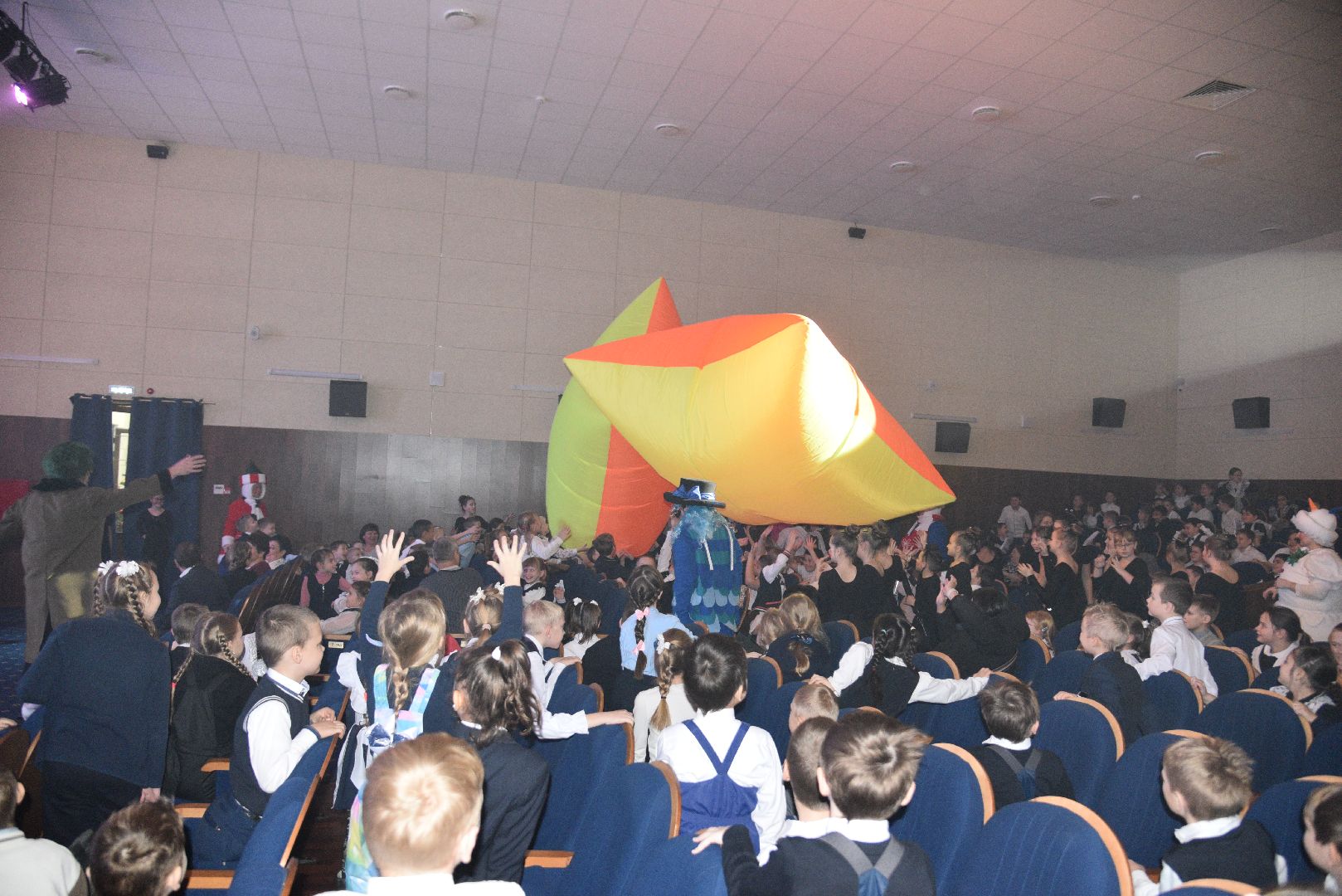 лотошино, лотошинский цдк, елка главы, новый год, дети, вертикалки,