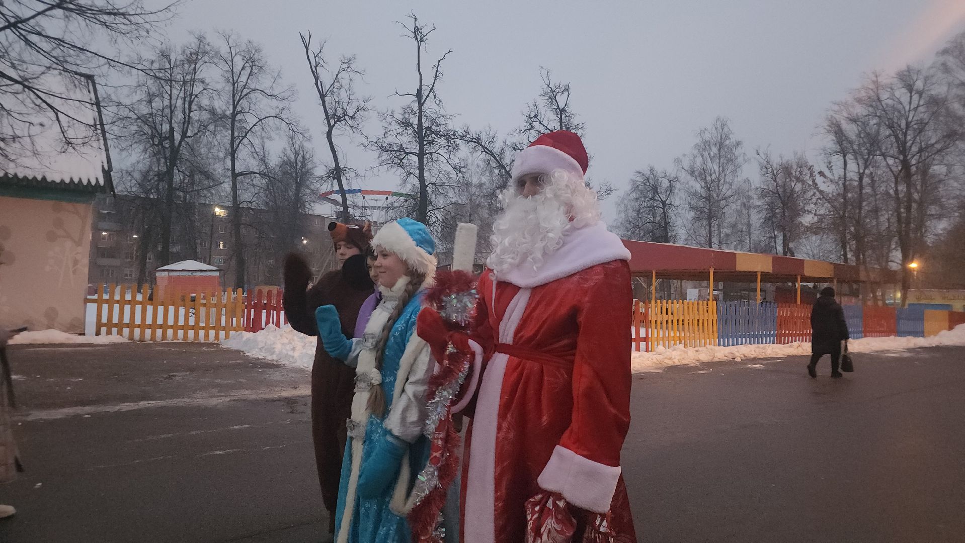 Павловский Посад, Городской округ Павловский Посад, Люди, Жители, Новый год, Дед Мороз, вертикалки,