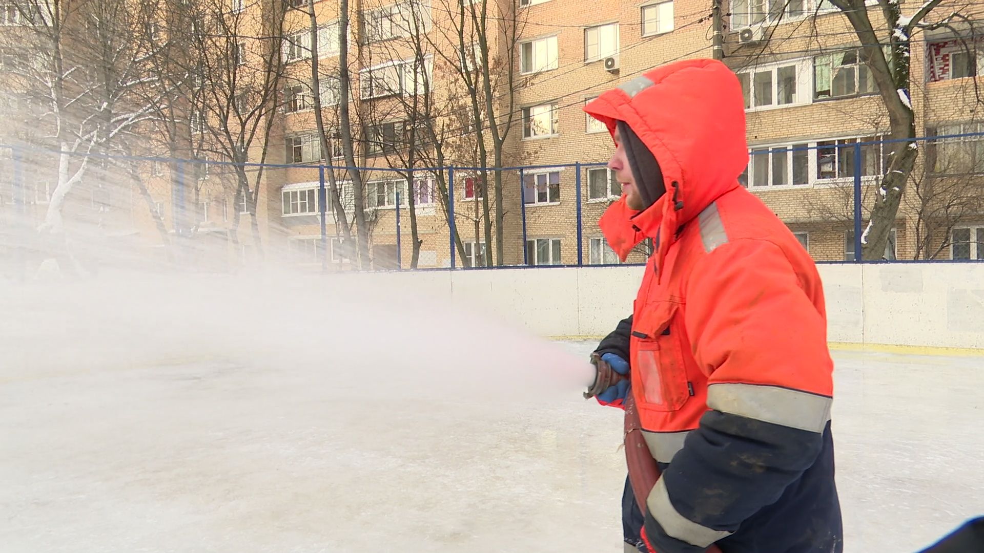 Реутов, вертикалки, каток, горка, новогодняя ель, заливка льда,