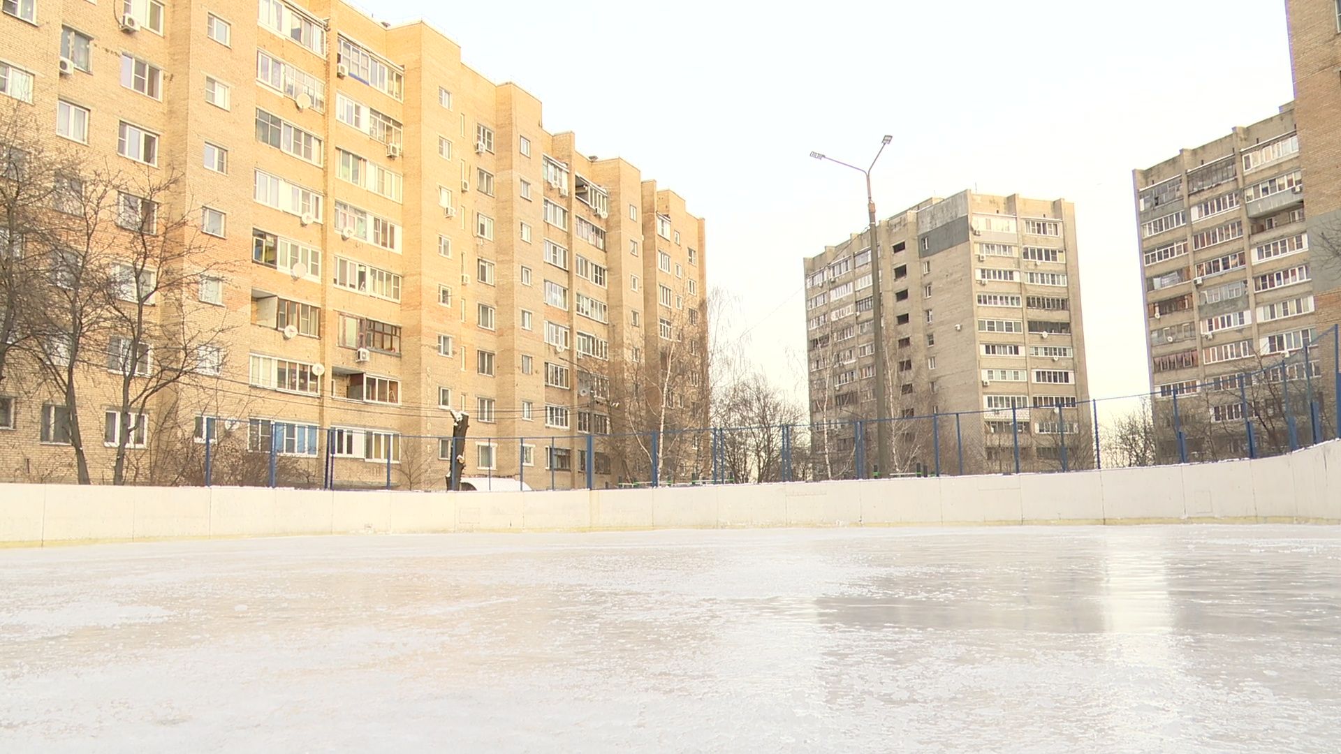 Реутов, вертикалки, каток, горка, новогодняя ель, заливка льда,