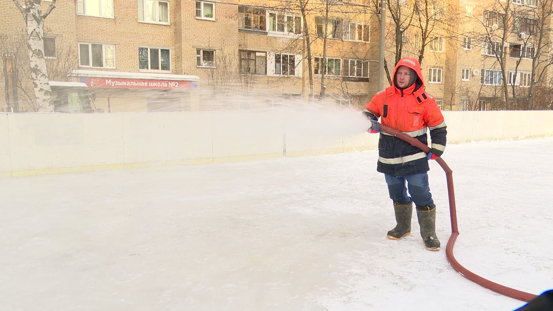 Реутов, вертикалки, каток, горка, новогодняя ель, заливка льда,