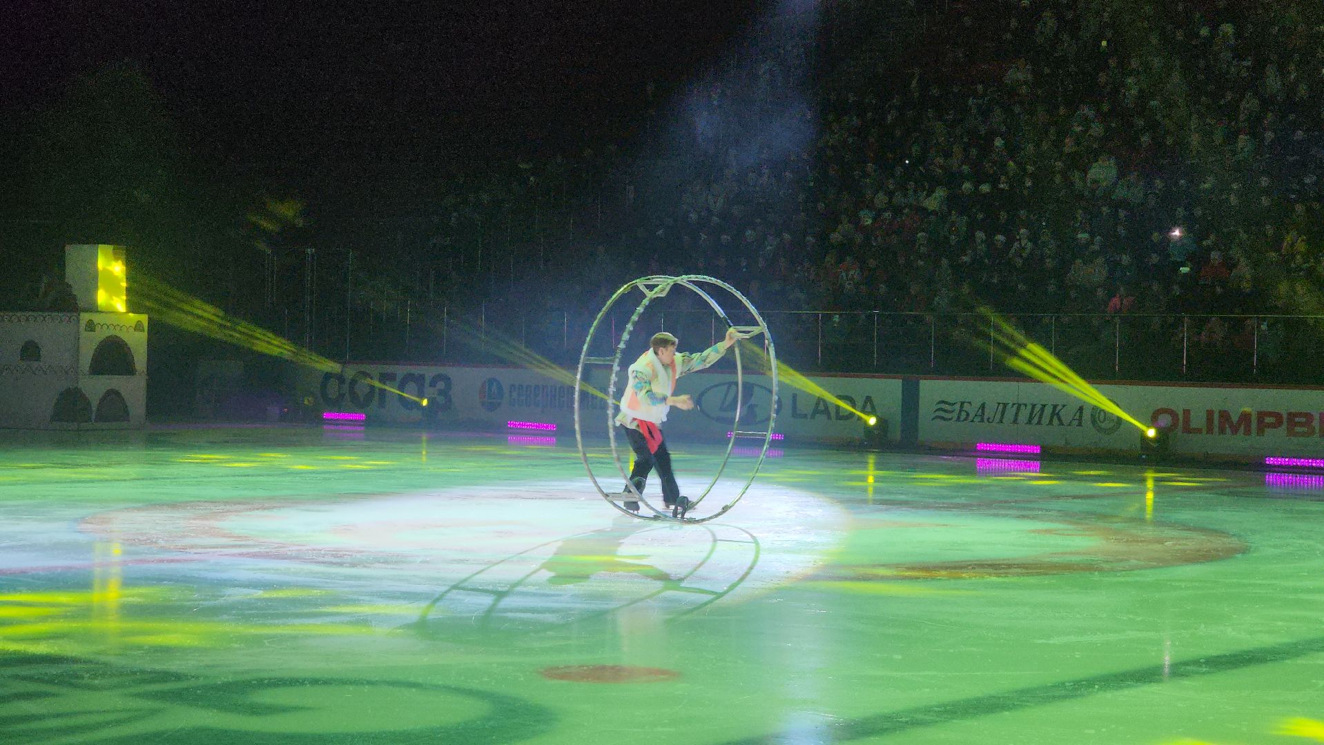 ёлка, новый год, новогоднее настроение, новогодняя елка, елка главы, лед, ледовое шоу,