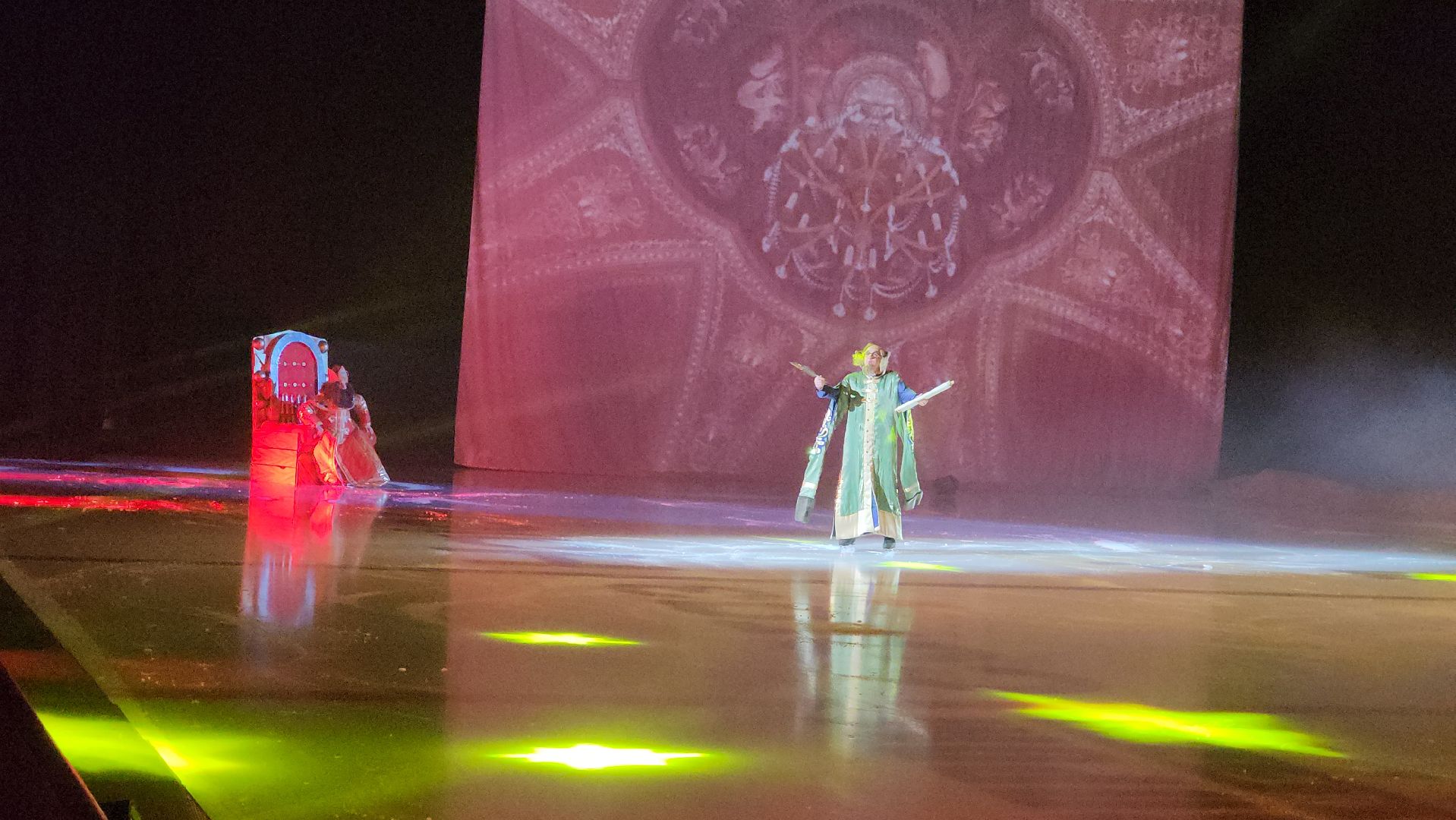 ёлка, новый год, новогоднее настроение, новогодняя елка, елка главы, лед, ледовое шоу,