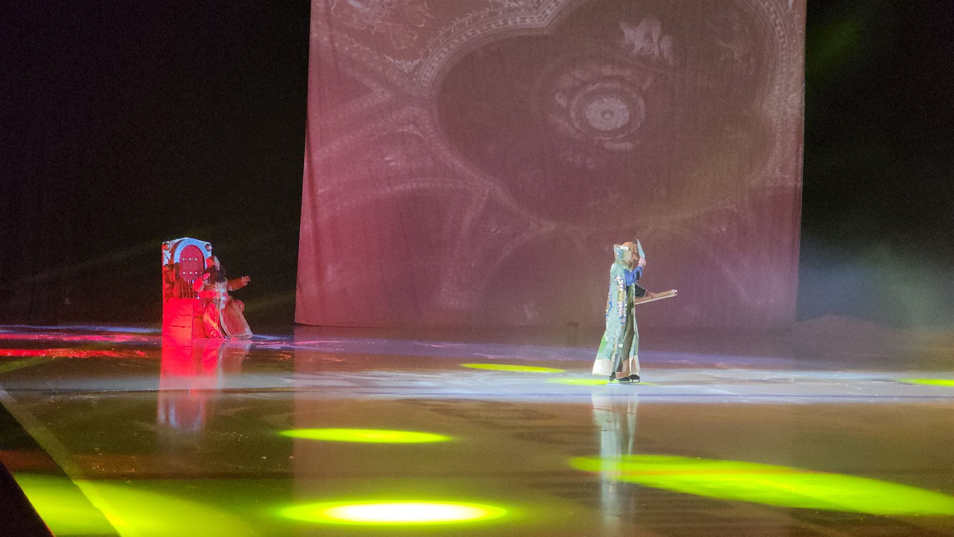 ёлка, новый год, новогоднее настроение, новогодняя елка, елка главы, лед, ледовое шоу,