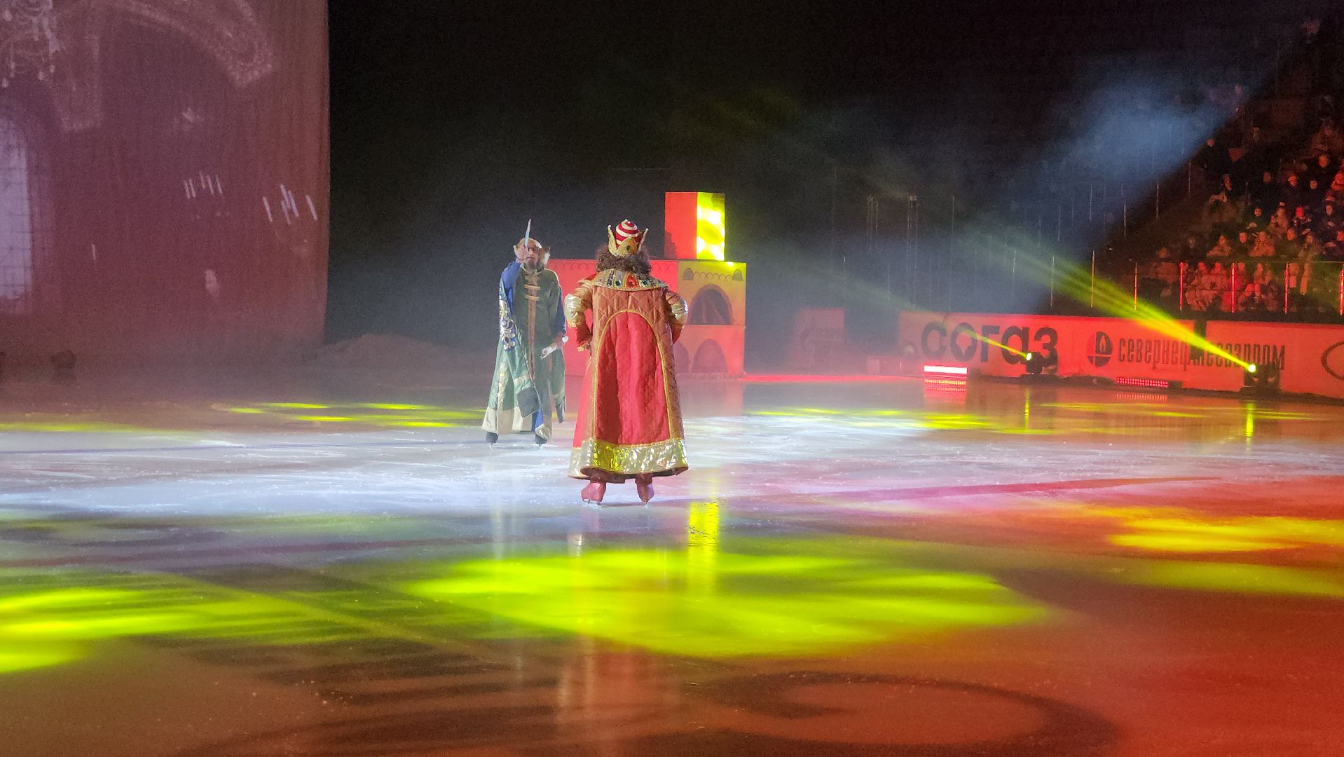 ёлка, новый год, новогоднее настроение, новогодняя елка, елка главы, лед, ледовое шоу,