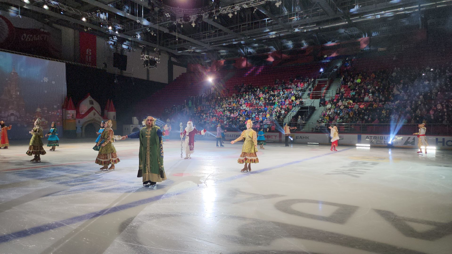 ёлка, новый год, новогоднее настроение, новогодняя елка, елка главы, лед, ледовое шоу,