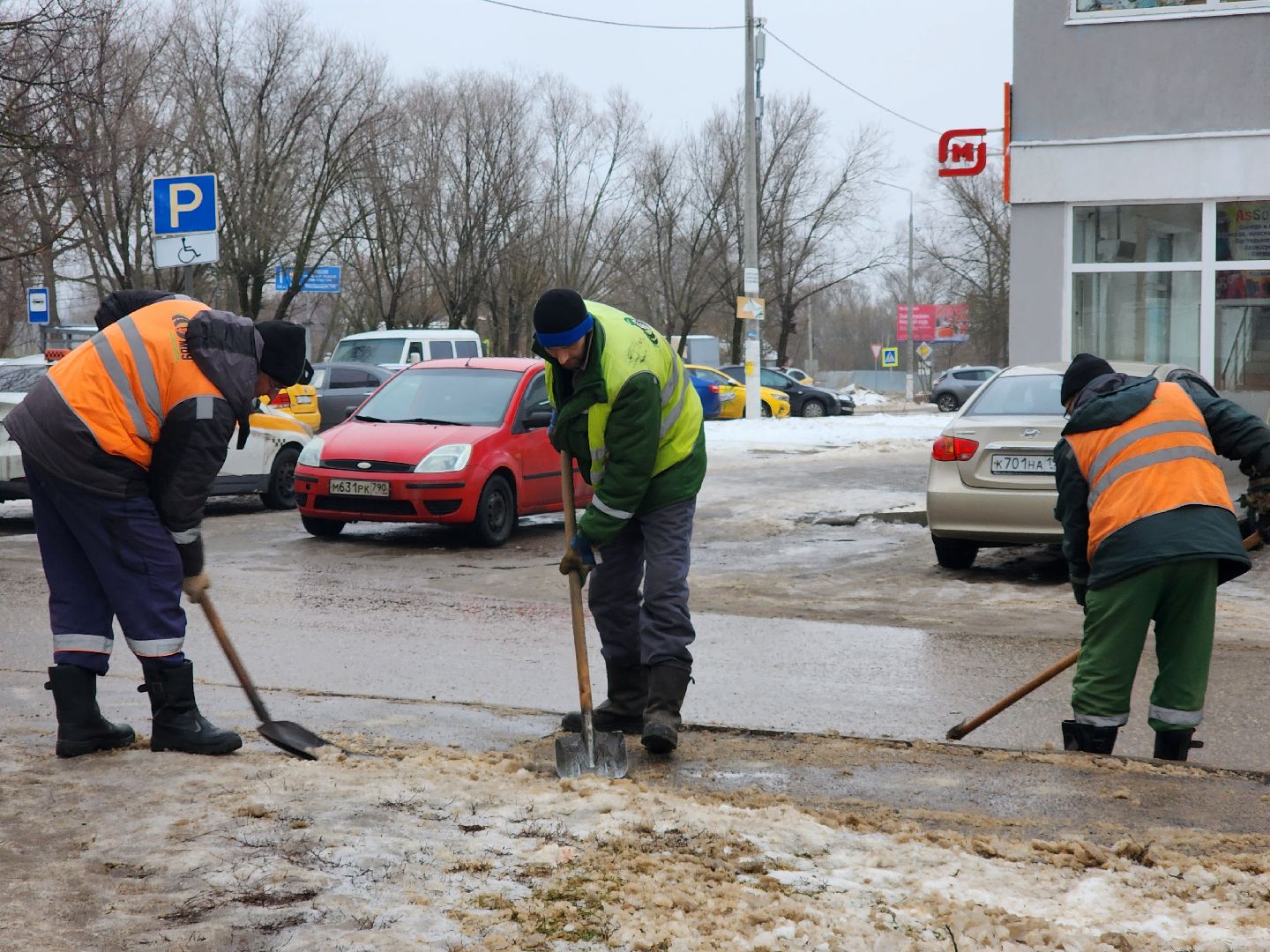 ногинск, коммунальная служба, мбу благосфера, жкх, очистка тротуаров, гололед, вертикалки