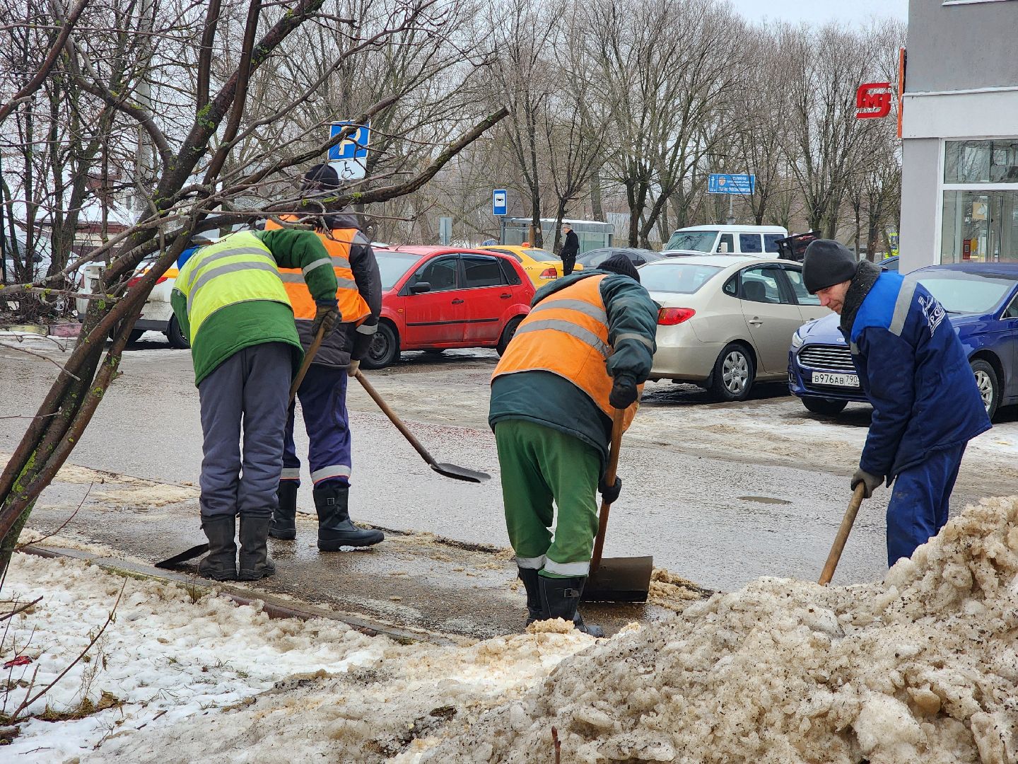 ногинск, коммунальная служба, мбу благосфера, жкх, очистка тротуаров, гололед, вертикалки