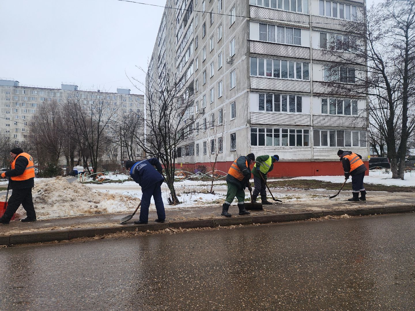 ногинск, коммунальная служба, мбу благосфера, жкх, очистка тротуаров, гололед, вертикалки