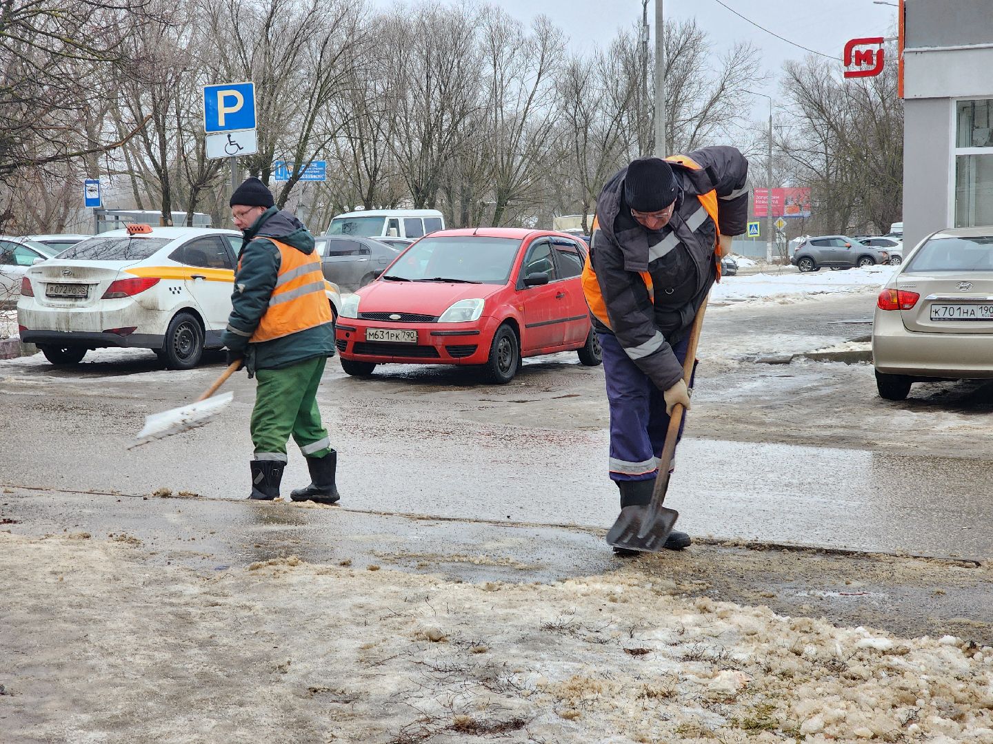 ногинск, коммунальная служба, мбу благосфера, жкх, очистка тротуаров, гололед, вертикалки