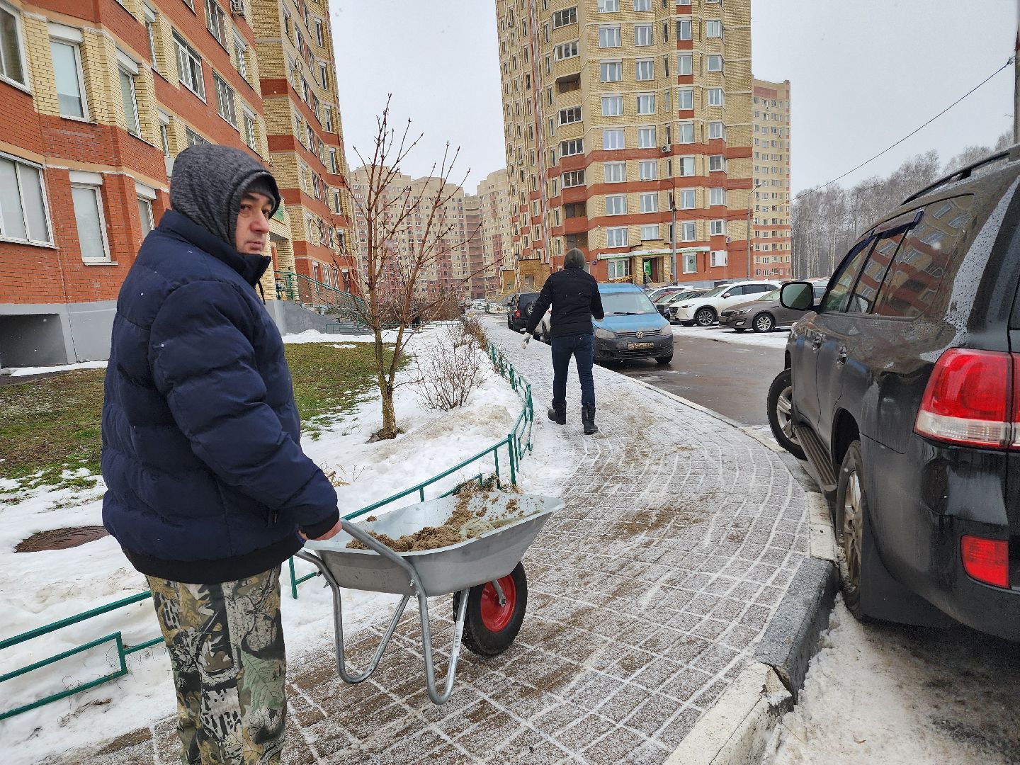 жкх, снег, наледь, гололед, гололедица, песок, противогололедный материал, соль, ук, управляющая компания, вертикалки,