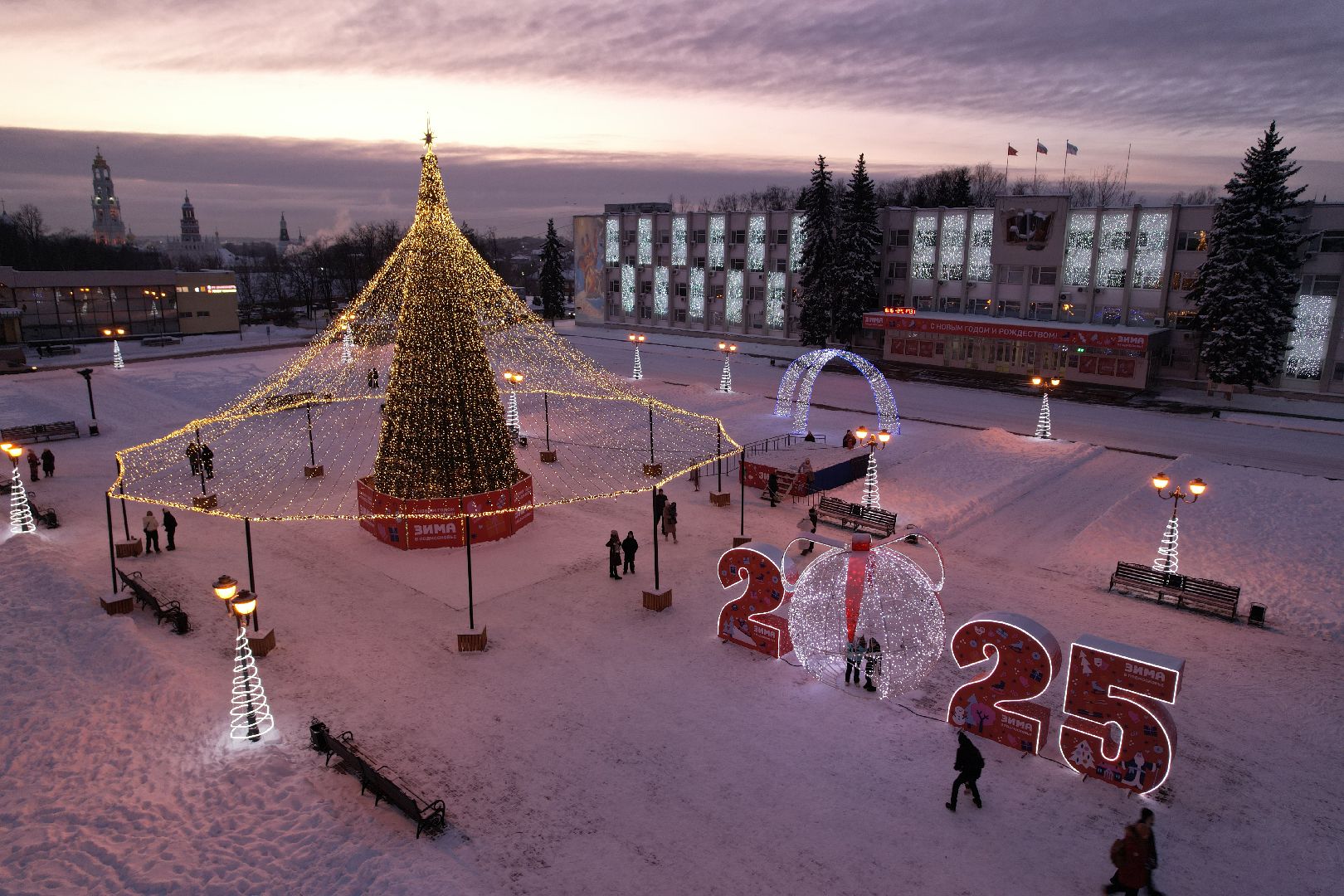видео с коптера, ёлка, иллюминация, сергиев посад,