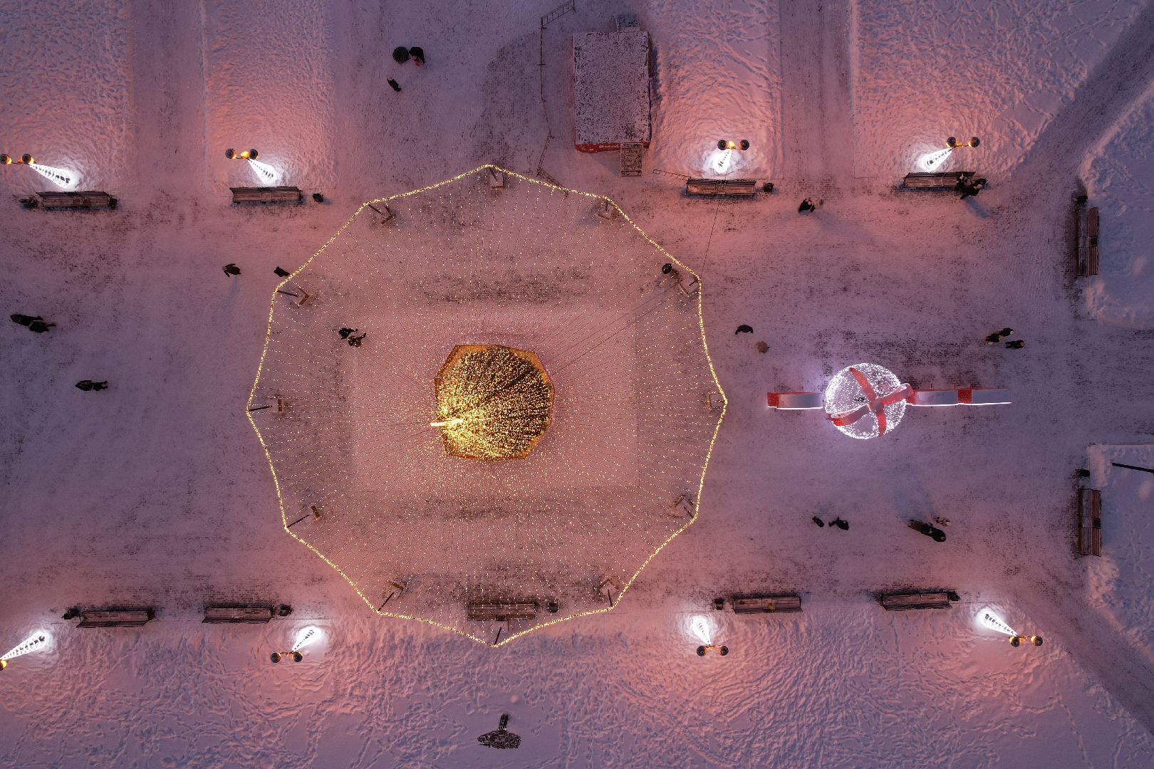 видео с коптера, ёлка, иллюминация, сергиев посад,