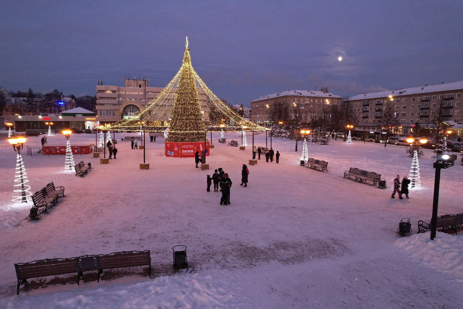 видео с коптера, ёлка, иллюминация, сергиев посад,