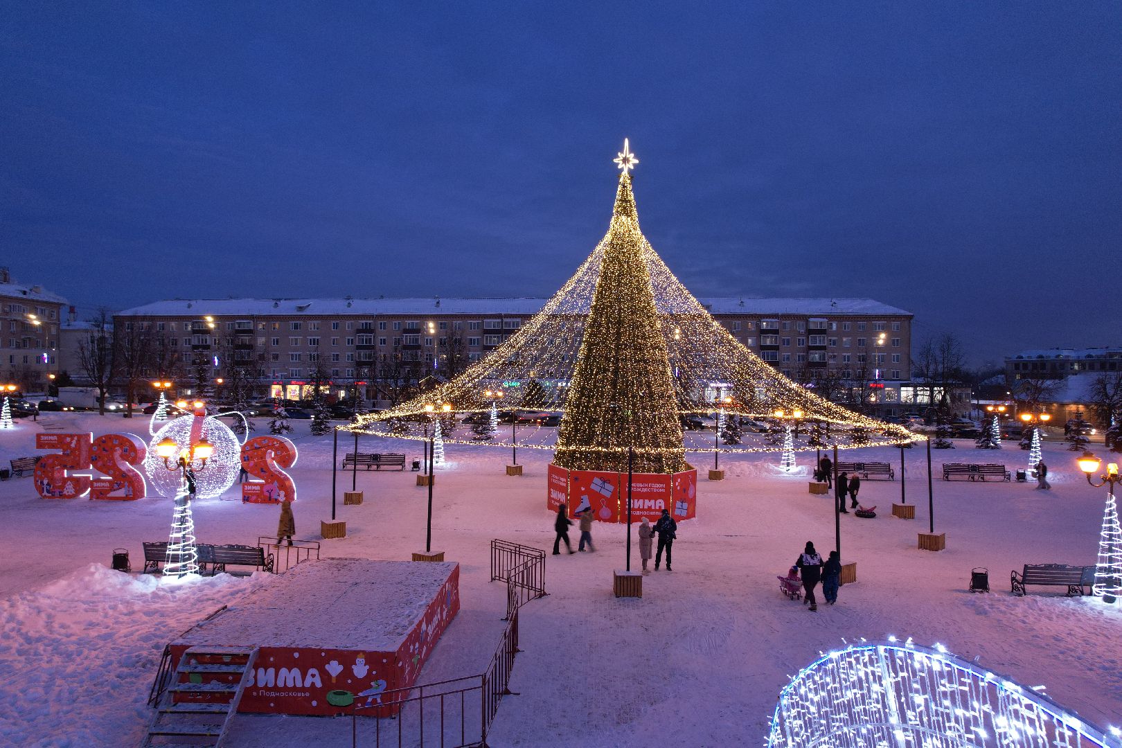 видео с коптера, ёлка, иллюминация, сергиев посад,