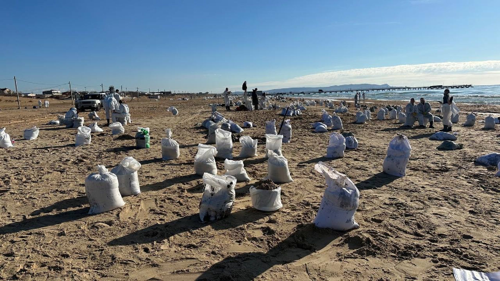 Волонтеры Подмосковья, Витязево, Волонтеры убирают пляжи Анапы,эксклюзив, экология, чп,общество,