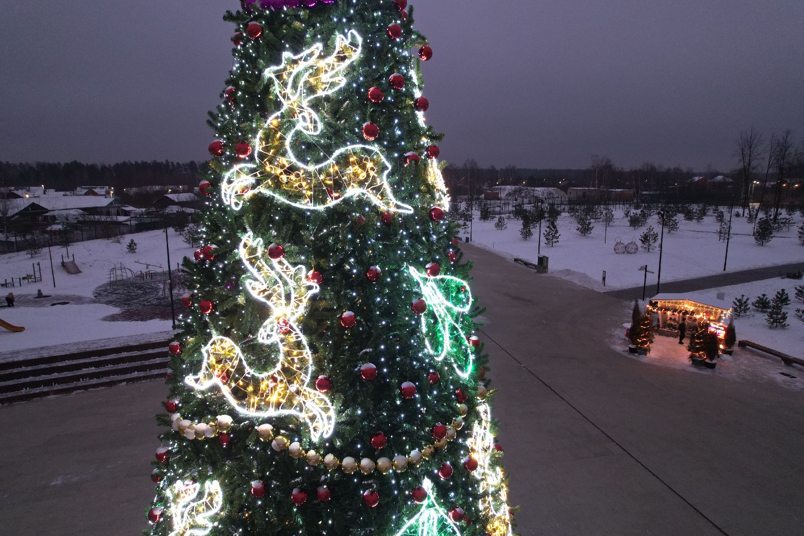видео с коптера, орехово-зуево, ликино-дулево, ёлка, благоустройство, новый год,