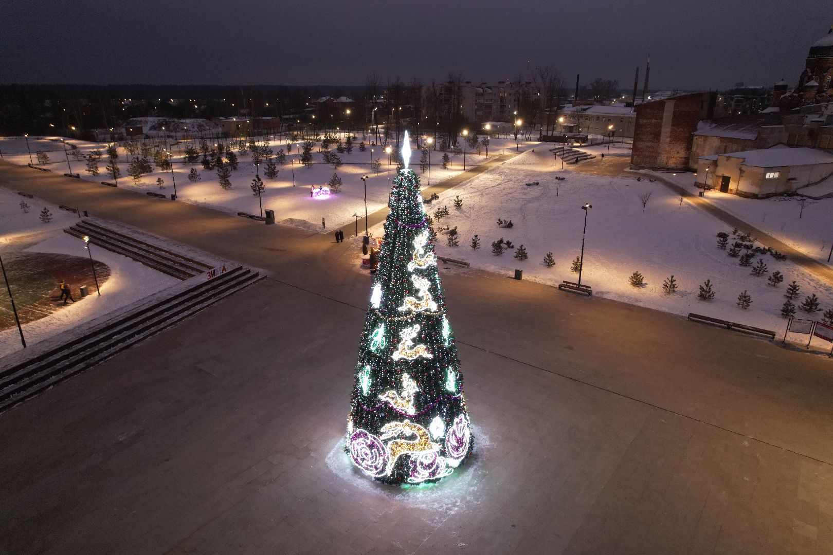 видео с коптера, орехово-зуево, ликино-дулево, ёлка, благоустройство, новый год,