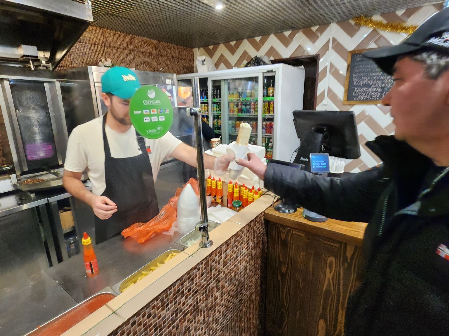 Чехов, привокзальная площадь, шаурмишная, шаурменная, шаурма, национальный стандарт, ГОСТ, Роскачество, санитарные нормы, технология приготовления, новые требования,