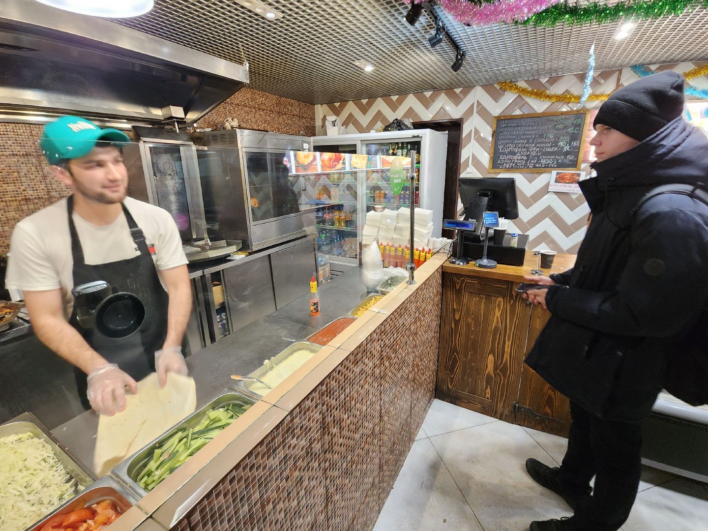 Чехов, привокзальная площадь, шаурмишная, шаурменная, шаурма, национальный стандарт, ГОСТ, Роскачество, санитарные нормы, технология приготовления, новые требования,