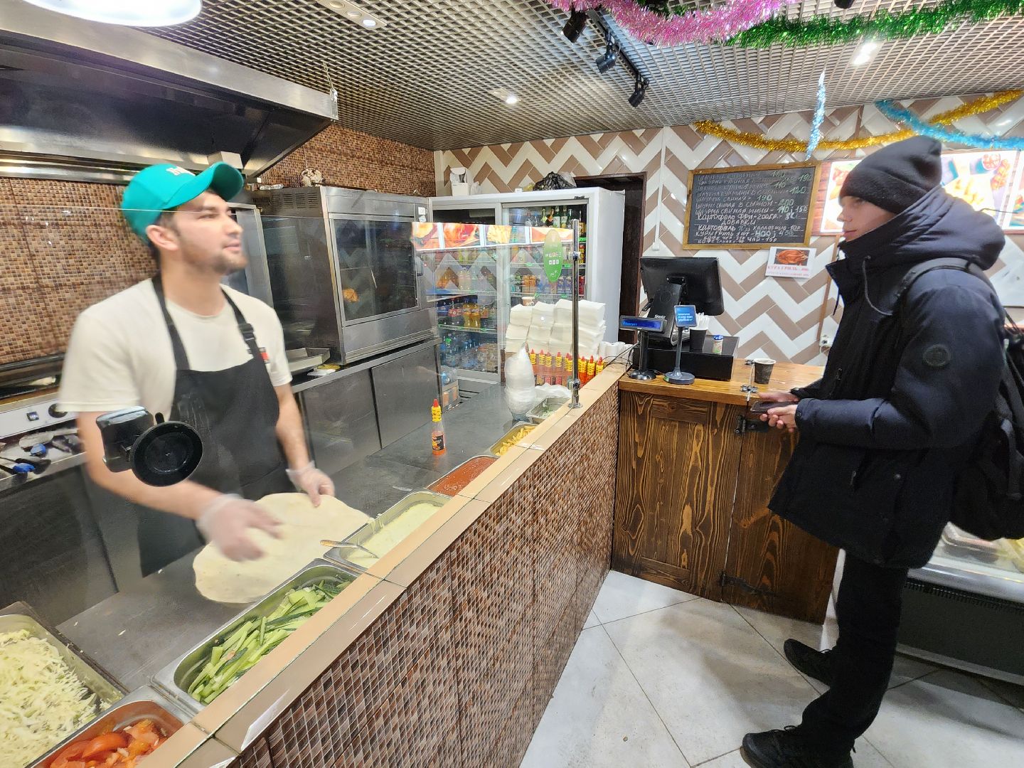 Чехов, привокзальная площадь, шаурмишная, шаурменная, шаурма, национальный стандарт, ГОСТ, Роскачество, санитарные нормы, технология приготовления, новые требования,