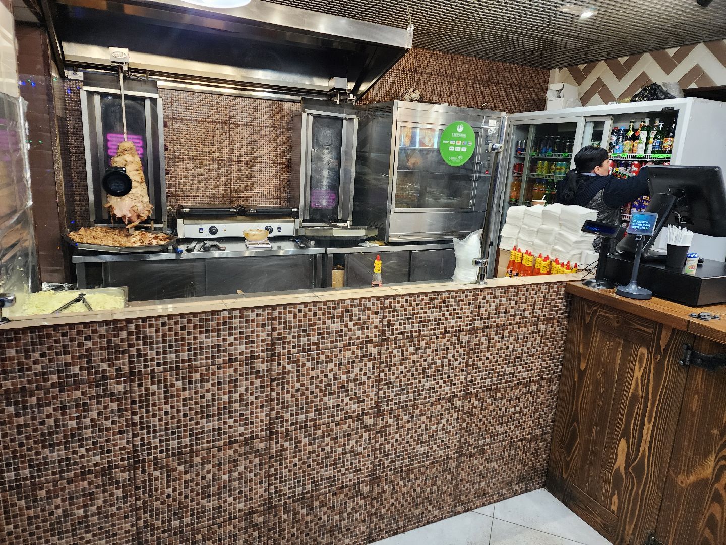 Чехов, привокзальная площадь, шаурмишная, шаурменная, шаурма, национальный стандарт, ГОСТ, Роскачество, санитарные нормы, технология приготовления, новые требования,