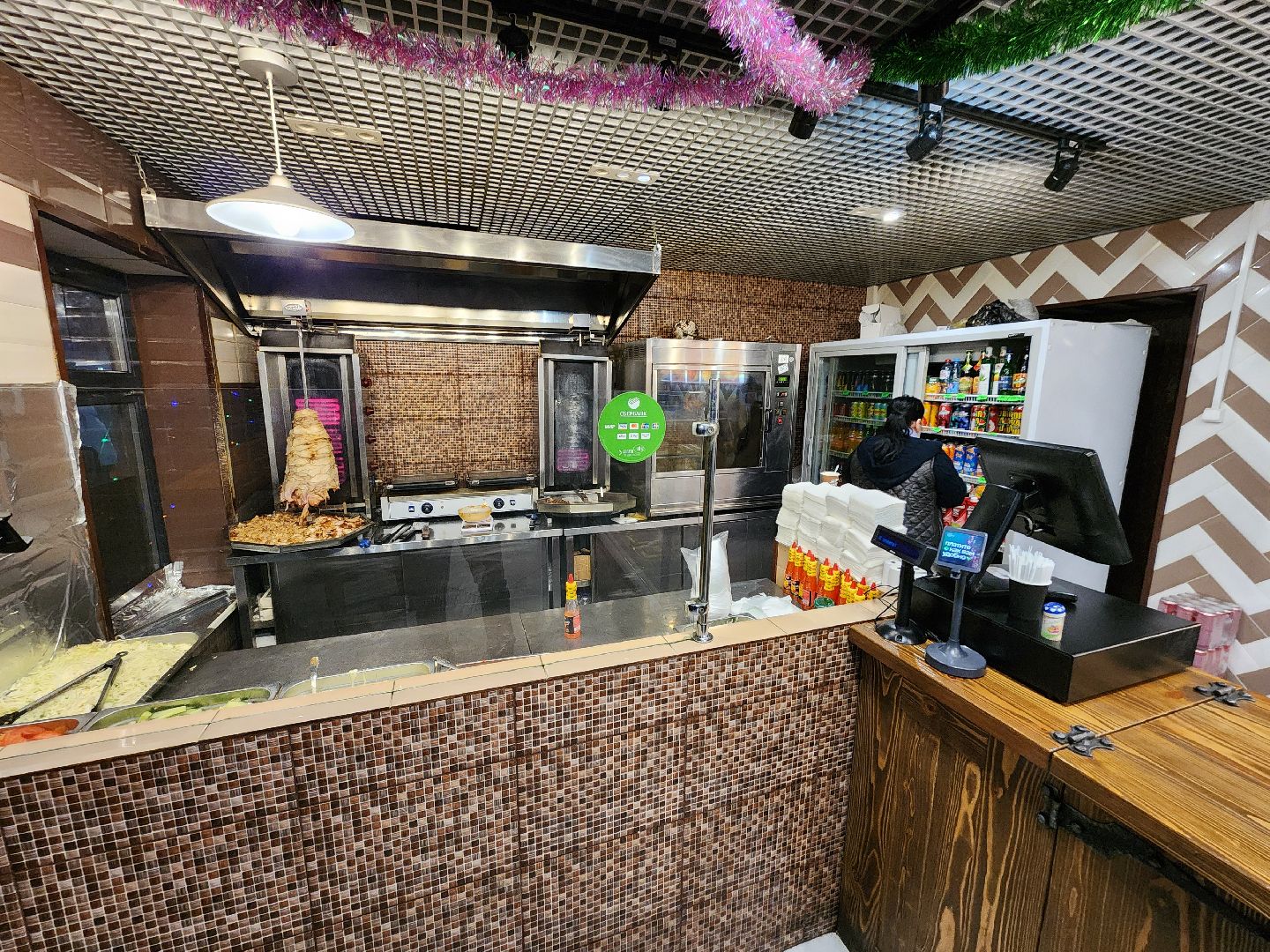 Чехов, привокзальная площадь, шаурмишная, шаурменная, шаурма, национальный стандарт, ГОСТ, Роскачество, санитарные нормы, технология приготовления, новые требования,